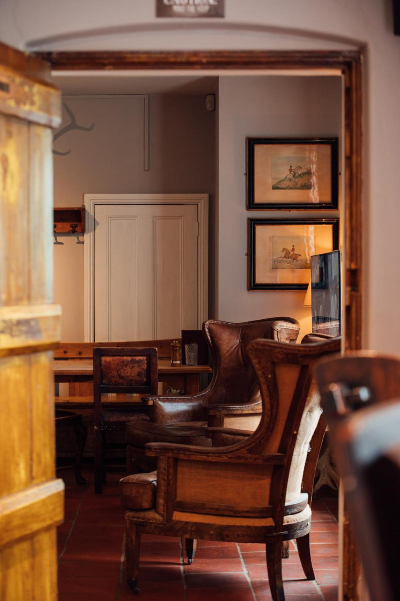 The King'S Head Hotel Холт Екстериор снимка