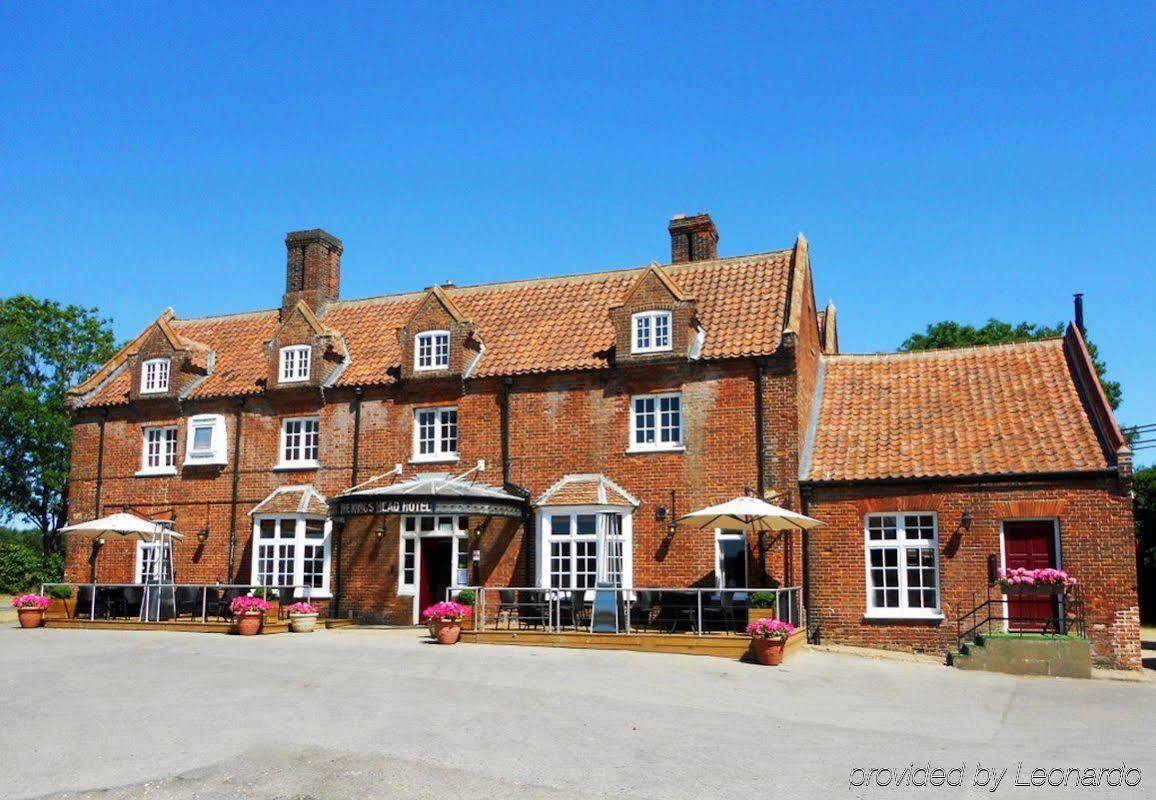 The King'S Head Hotel Холт Екстериор снимка