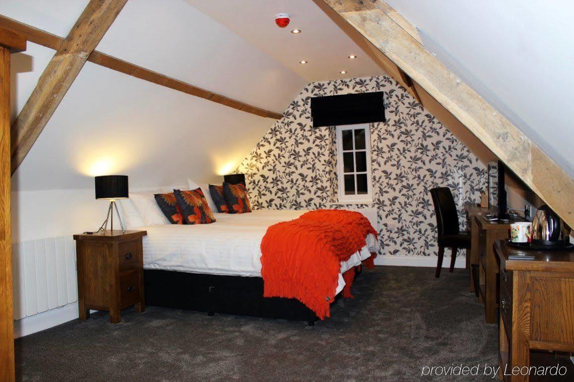 The King'S Head Hotel Холт Екстериор снимка