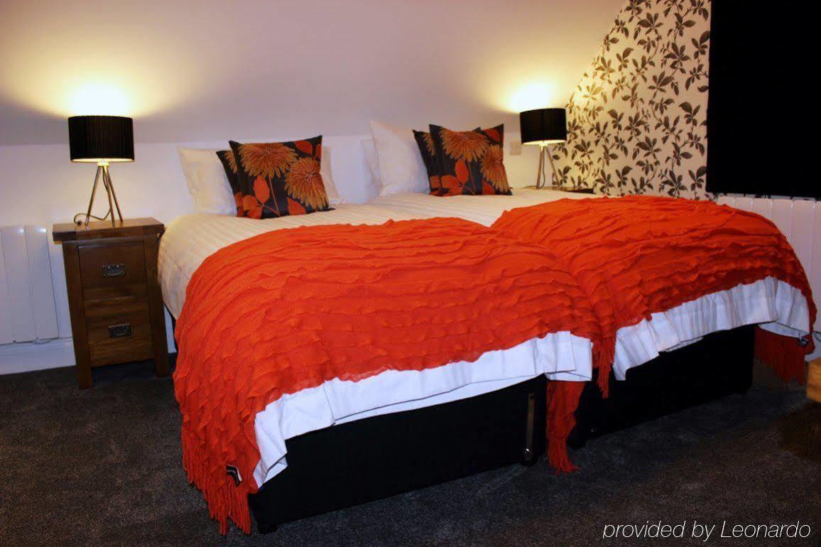 The King'S Head Hotel Холт Екстериор снимка