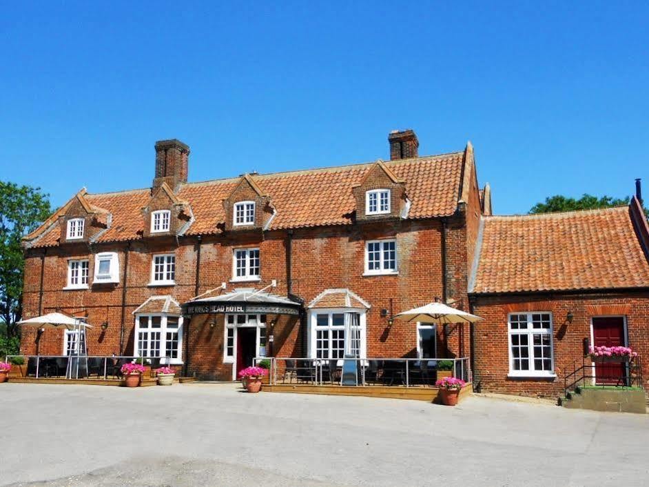 The King'S Head Hotel Холт Екстериор снимка